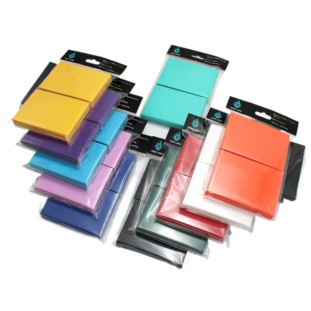 Fundas para cartas TCG 100 uds · Multicolor matte · Magic, Pokémon, Yu-Gi-Oh · 66x91mm